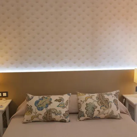 Ordono II Suites Con Aire Acondicionado Y Wifi Leon Exterior photo